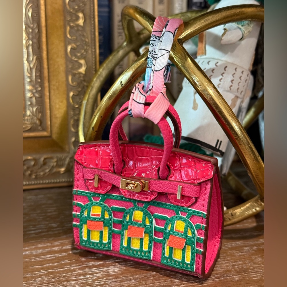 Micro Purse key fob earbuds holder made of leather & goldtone hardware Approx 3”